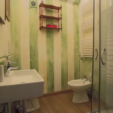 Two In Palazzo Malaspina Апартаменты